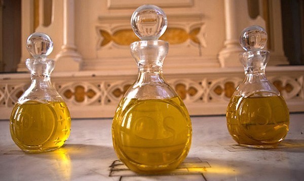 Whether you are in New York, Oman, or anywhere in the world, Dr. Esatu casts these spells remotely with results that can manifest in as little as 24–72 hours.