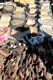 Discover Authentic Muti Markets in Durban & Johannesburg The Muti Markets in Durban and Johannesburg are living symbols of Africa’s deep spiritual heritage. These sacred spaces connect people to the natural world, offering traditional herbs, roots, and sacred animal parts used in healing, protection, and ancestral rituals.